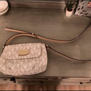 Michael Kors Crossbody